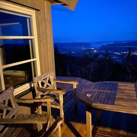 Holiday home Falkeblikk-Mountain Cabin With Majestic Views